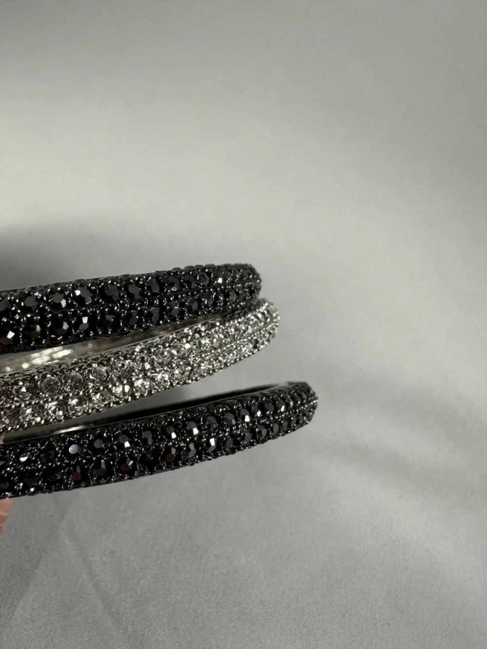 Lia Sophia NYFW Gift Set – 3 Hinged Pavé Crystal Stackable Bangle Bracelets
